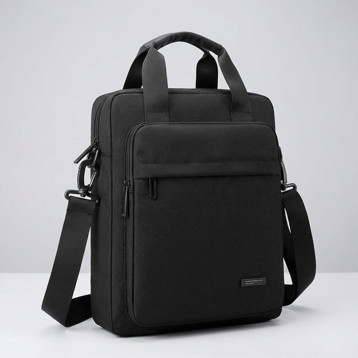 Stijlvolle slanke messenger werktas van waterdicht nylon. Ideaal als unisex laptoptas voor reizen en zakelijk gebruik.