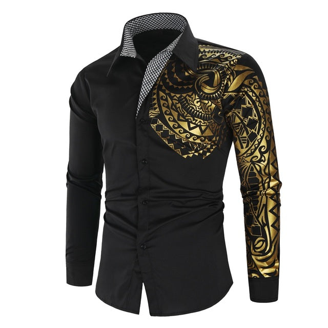 Maak een statement met dit heren slim fit overhemd met opvallende gouden accenten, perfect voor feestjes.