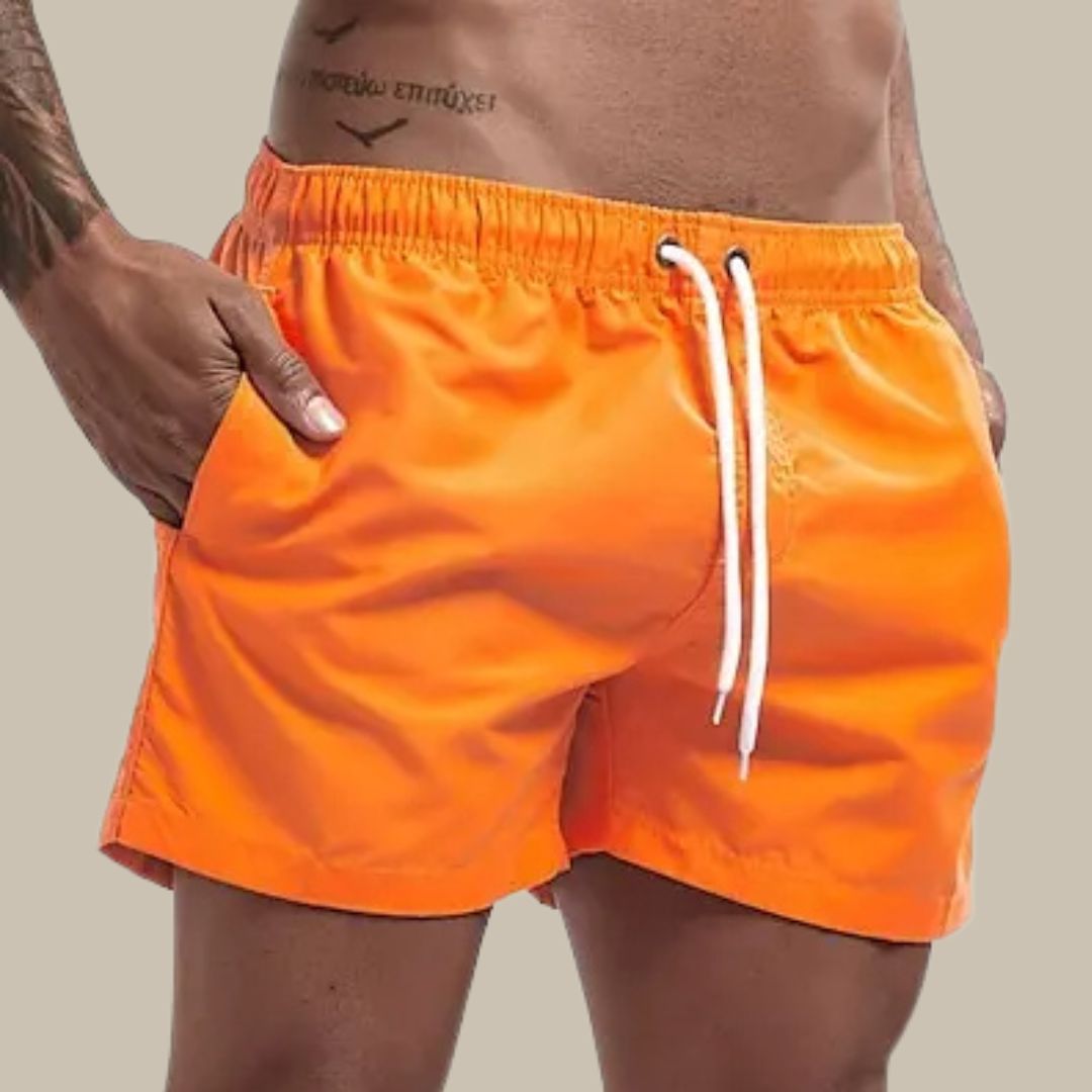 Ergonomische sneldrogende herenzwembroek. Biedt comfort en stijl voor elke zomerse gelegenheid.