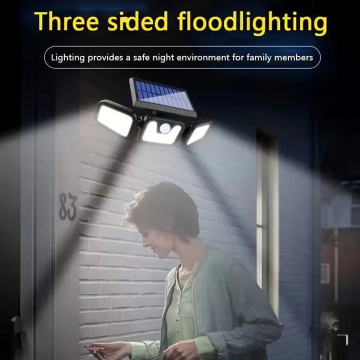 Solar LED schijnwerper met 3 lampen en bewegingssensor, ideaal voor efficiënte buitenverlichting, weerbestendig.
