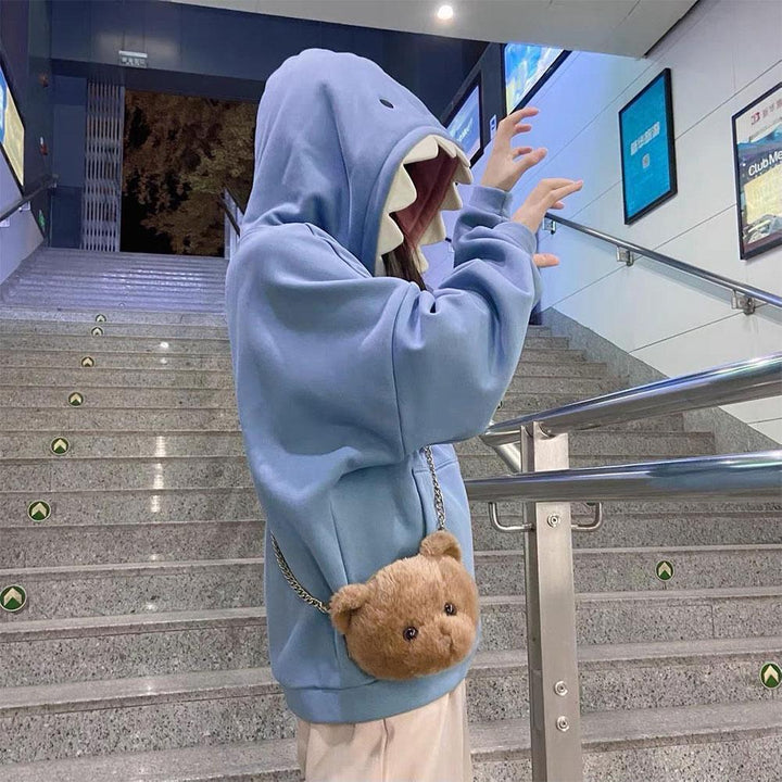 Zachte stof van de blauwe unisex haai hoodie, comfortabele trui met capuchon voor dagelijkse streetwear mode.