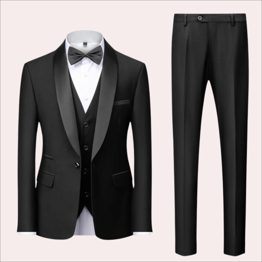 Elegant donkerblauw herenpak, detail van de fijne stof en pasvorm. Perfect voor zakelijke en formele evenementen.
