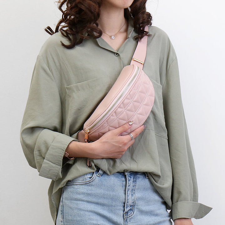 Trendy dames heuptasje met unieke ruitjesprint, ideaal voor modebewuste vrouwen. Een handig en stoer PU leer accessoire.