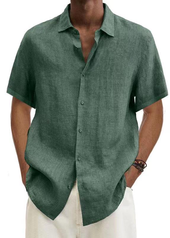 Herenoverhemd met korte mouwen, ontworpen voor comfort en stijl. Ademend en elegant, ideaal voor de zomer.