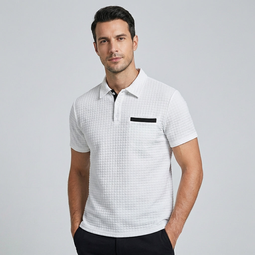Stijlvol slim-fit heren poloshirt, ideaal voor een moderne, casual look in lente of zomer.