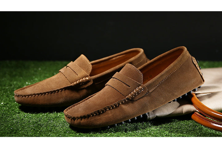 Stijlvolle bruine heren loafers met Italiaans design, comfortabel en veelzijdig voor moderne mannen.