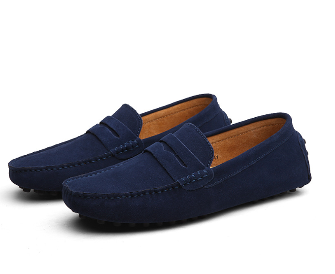 Kwalitatieve marineblauwe heren loafers, comfortabel en met verfijnd Italiaans design.