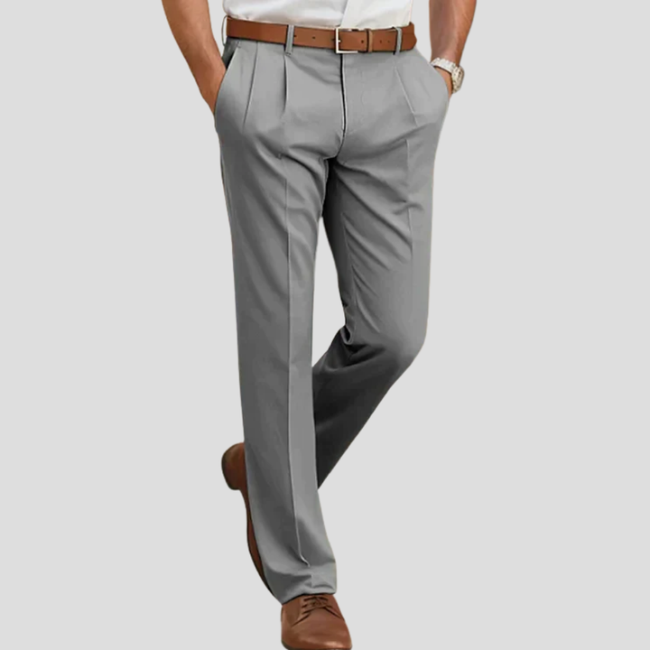 Rechte pijp herenbroek, een stijlvolle casual zakelijke keuze voor mannen. Combineert comfort met een professionele look.