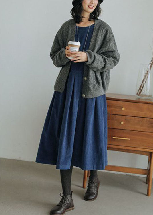 Warme en comfortabele dames corduroy jurk Emilia, ideaal voor casual of geklede herfst- en winterlooks.
