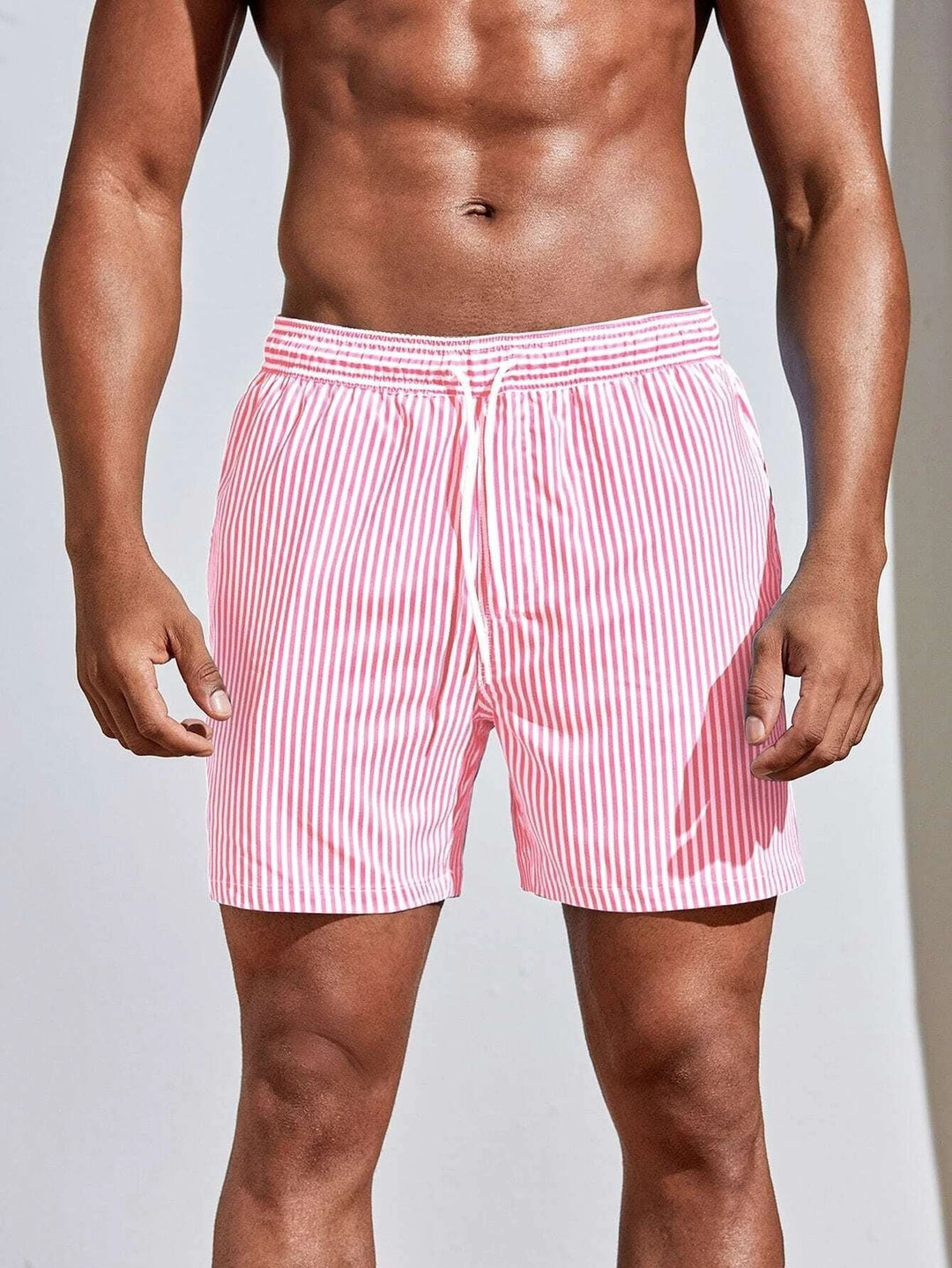 Veelzijdige heren boardshort voor zomerse dagen, zowel als zwemshort als casual korte broek.