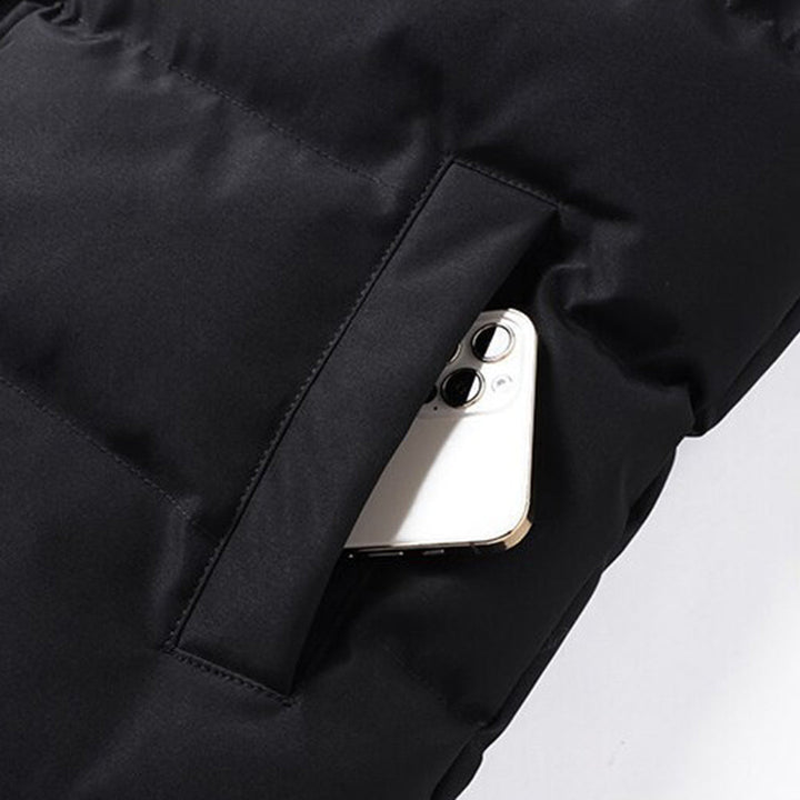 Modieuze heren bodywarmer met bont details, een warm en comfortabel vest voor winter en herfst.