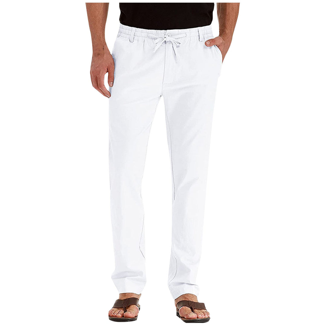 Opgevouwen herenbroek, comfortabel en casual. De perfecte veelzijdige zomerbroek voor mannen.