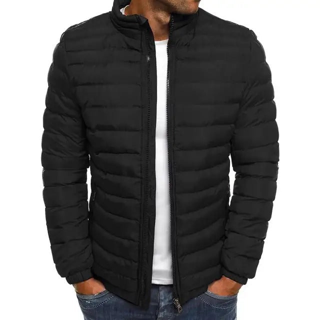 Comfortabele Lennart heren tussenjas met opstaande kraag. Een tijdloze en moderne casual jas voor heren.
