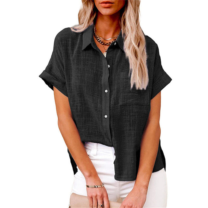 Veelzijdige modieuze damesblouse, effen en casual. Perfect voor een stijlvolle lente- of zomeroutfit.