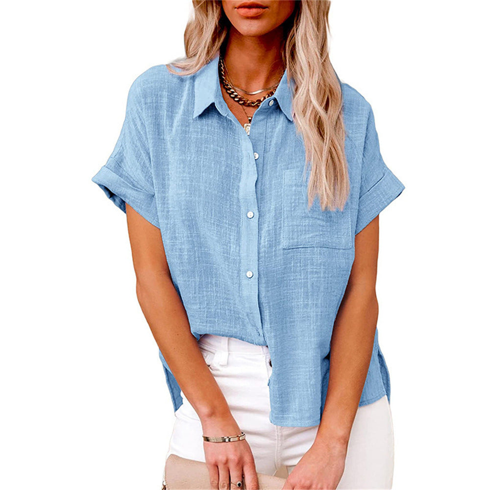 Luchtige, effen damesblouse met korte mouwen. Modieus, comfortabel en losvallend voor lente en zomer.