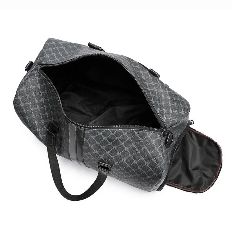 Ruime rechthoekige reistas met elegant dambordpatroon, ontworpen voor comfortabel en georganiseerd reizen.