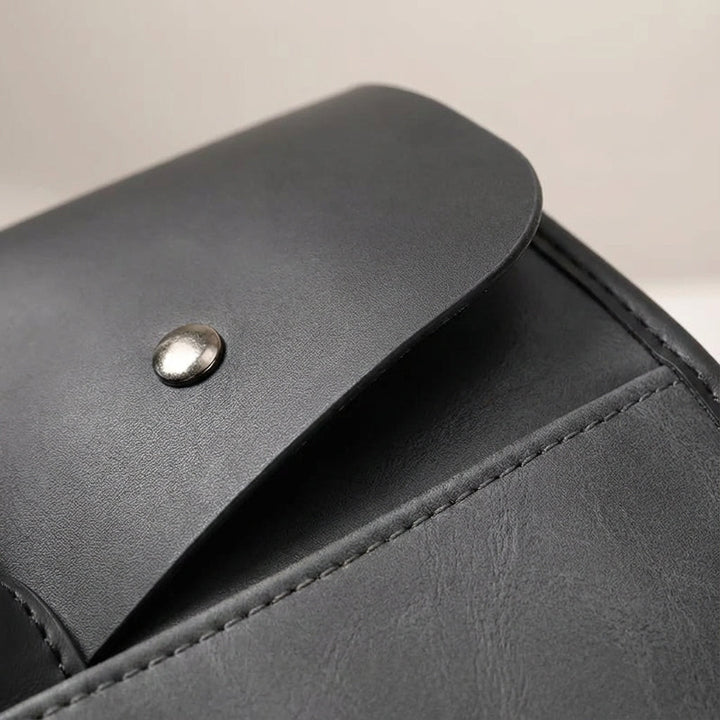 Zakelijke heren laptoptas van PU leer; perfecte bescherming en stijl voor werk en vergaderingen, tot 14 inch.
