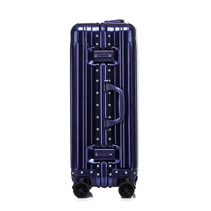 Robuuste aluminium-magnesium koffer, duurzaam en lichtgewicht, ideaal voor frequent reizen. Inclusief TSA slot.