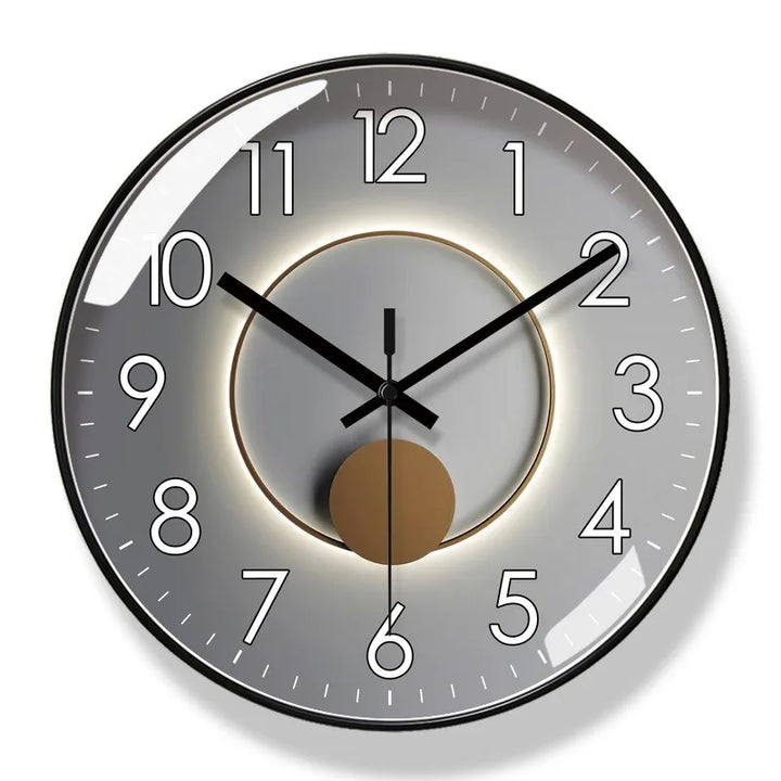 Elegante stille design wandklok; minimalistische elegantie, kwartsuurwerk, 25x25 cm, verfijnd woonaccent.