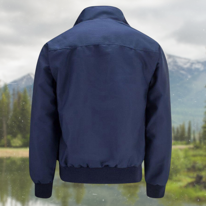 Stijlvolle Harrington-jas voor heren in klassiek design, met opstaande kraag, geribbelde manchetten en praktische zakken.