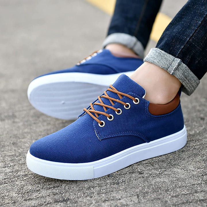David heren sneakers met witte zool, een comfortabel en stijlvol laag model.
