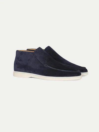 Alexander luxe suède instappers, comfortabele herenschoenen met een moderne en stijlvolle uitstraling.