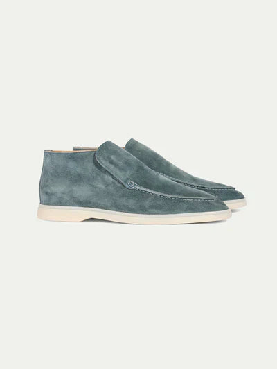 Veelzijdige heren loafers van Alexander, gemaakt van hoogwaardig suède voor ultiem comfort en stijl.
