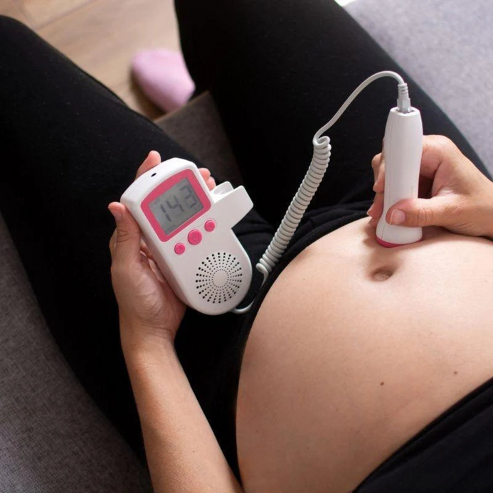 Draagbare foetale doppler voor moeders, handzaam en licht, met volumeregeling voor hartslagmonitoring van de baby.