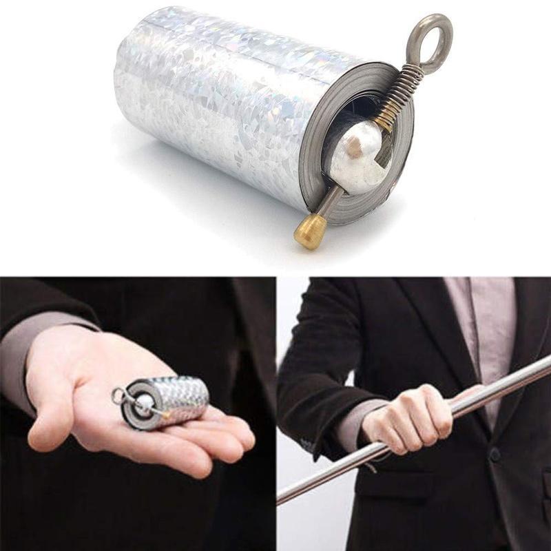 Draagbare, veelzijdige metalen staf in compacte vorm, ideaal voor zelfverdediging en magische effecten, zilverkleurig.