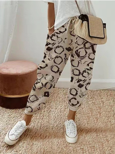 Trendy CozyFlex damesbroek, comfortabel en losjes gesneden, in verschillende kleuren, ideaal voor alledaags en vrije tijd.