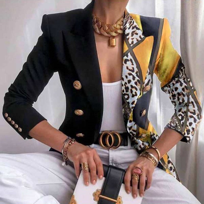 Elegante Harriets damesjas blazer, chic en comfortabel. Een trendy kledingstuk voor elke gelegenheid.