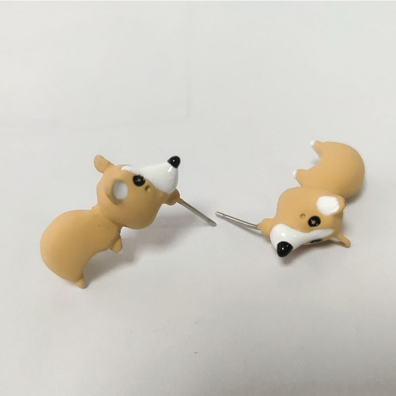 Unieke dieren oorbellen, speciaal ontworpen voor dames die houden van opvallende accessoires.
