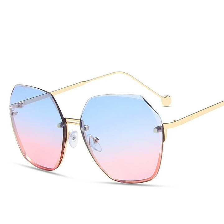 Comfortabele trendy dames zonnebril met grote glazen, essentieel voor stijlvolle oogbescherming.