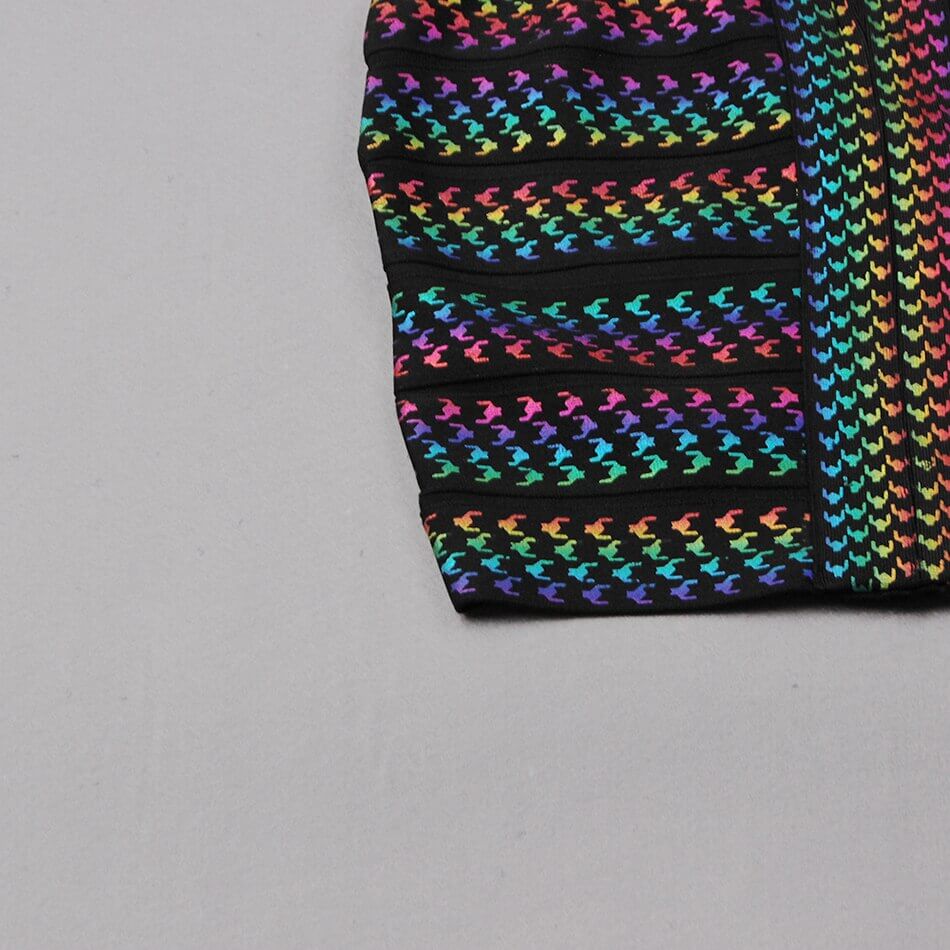 Modieuze gestreepte bodycon feestjurk voor dames, een trendy minijurk met U-hals voor stijl.