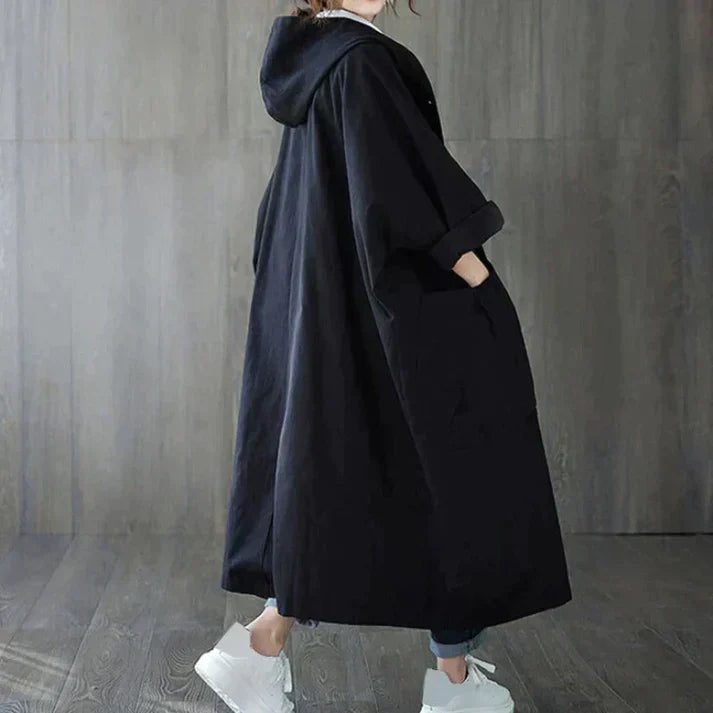Comfortabele kaki oversized dames trenchcoat, perfect als veelzijdige lente- of herfstjas.