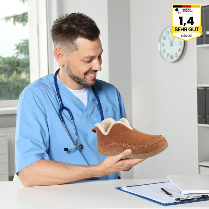 Ultrabequeme, antislip dameshuisschoenen met orthopedisch design en ademende zool voor comfort en veiligheid.