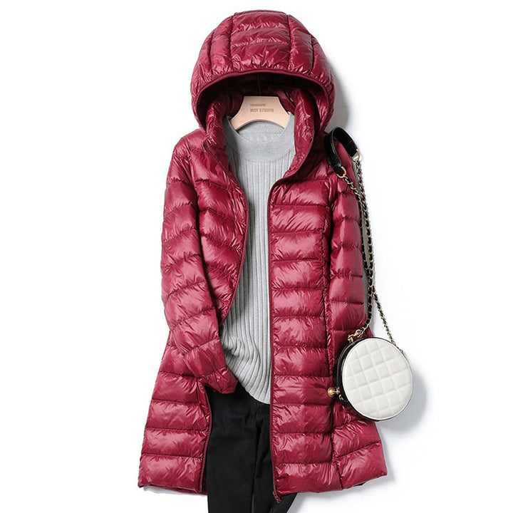 Ultralichte winter vrijetijdsjas in bordeaux, warm, isolerend en stijlvol voor dames, ideaal voor koude dagen.