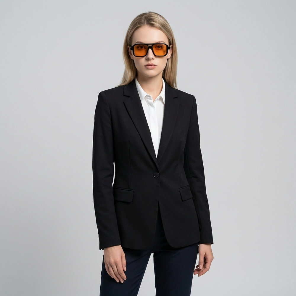 Stijlvolle uniseks aviator zonnebril met dubbele brug, oversized montuur en oranje lenzen voor een trendy look.