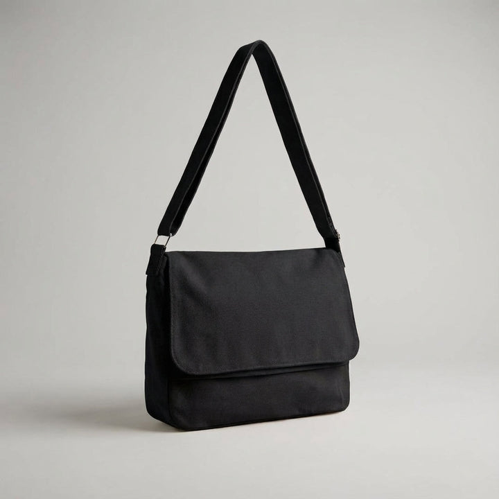 CanvasVault: duurzame unisex canvas schoudertas, perfect voor dagelijks gebruik. Stevige messenger tas met ruime opbergmogelijkheden.