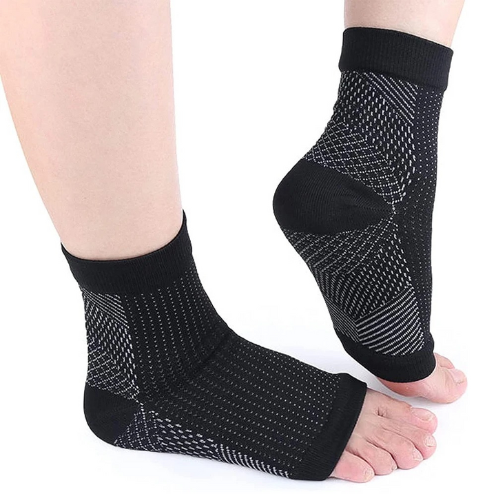 Zachte polyester compressiekousen unisex voor comfortabel dagelijks gebruik, verlichten voetpijn en zwelling.
