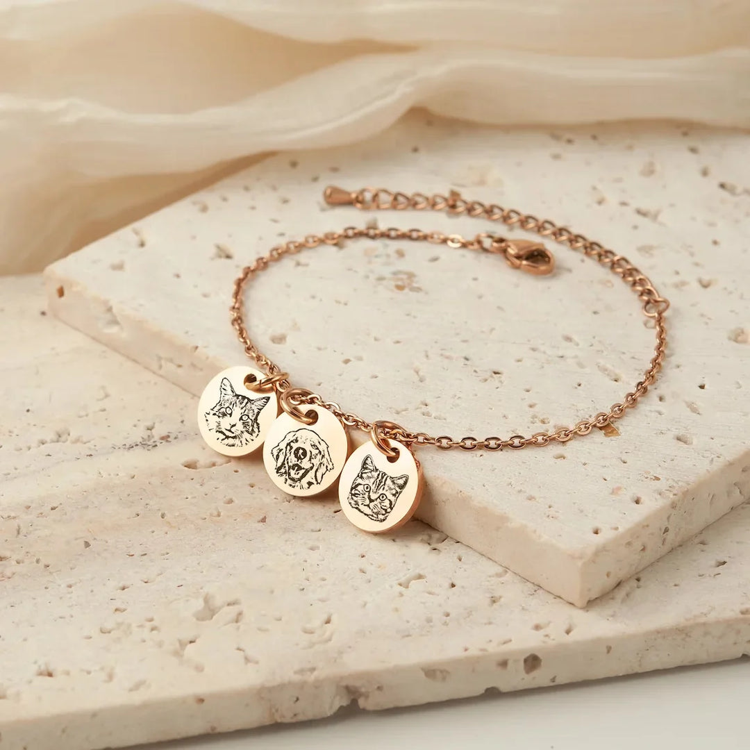 Stijlvolle unisex armband om de band met je huisdier te koesteren. Gepersonaliseerd, in goud, zilver of roségoud.