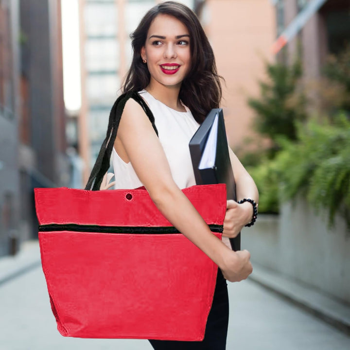 Grote capaciteit opvouwbare tote met wielen, ideaal voor wekelijkse boodschappen.