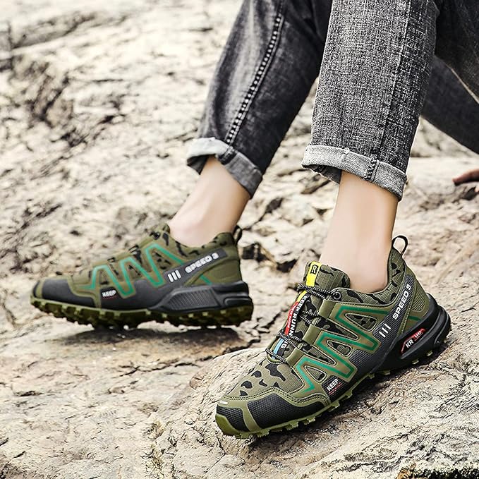 TerraGrip unisex orthopedische hardloopschoen en wandelschoen in donkergrijs, met ademend bovenmateriaal en antislipzool voor outdoorcomfort.