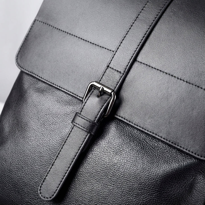 Comfortabele en stijlvolle unisex laptoprugzak, geschikt voor professioneel gebruik, reizen en dagelijks woon-werkverkeer.