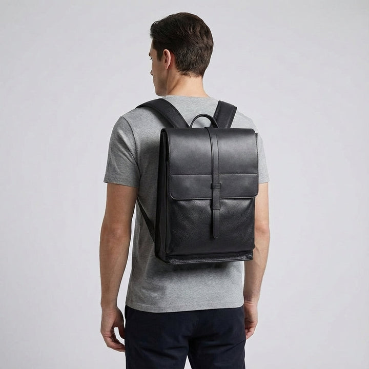 Zakelijke unisex rugzak voor laptops, groot en georganiseerd, perfect voor school, werk of als stijlvolle reistas.