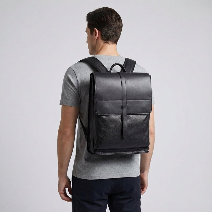 Duurzame unisex laptoprugzak, ruim en comfortabel, ideaal voor professionals en studenten die een betrouwbare werktas zoeken.