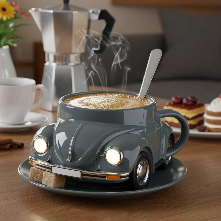 Kleurrijke retro 3D auto koffiemok van keramiek; een leuk cadeau en een unieke toevoeging aan je keuken.