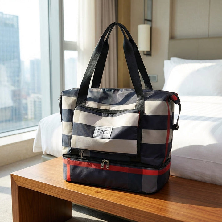 Unisex ruime weekendtas met handig bodemvak, ideaal voor reizen, sport en als opbergtas.