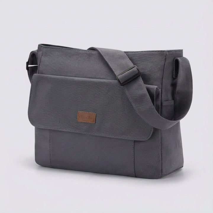 Duurzame Satchelix messenger bag voor laptops, ideaal voor de georganiseerde en comfortabele gebruiker.