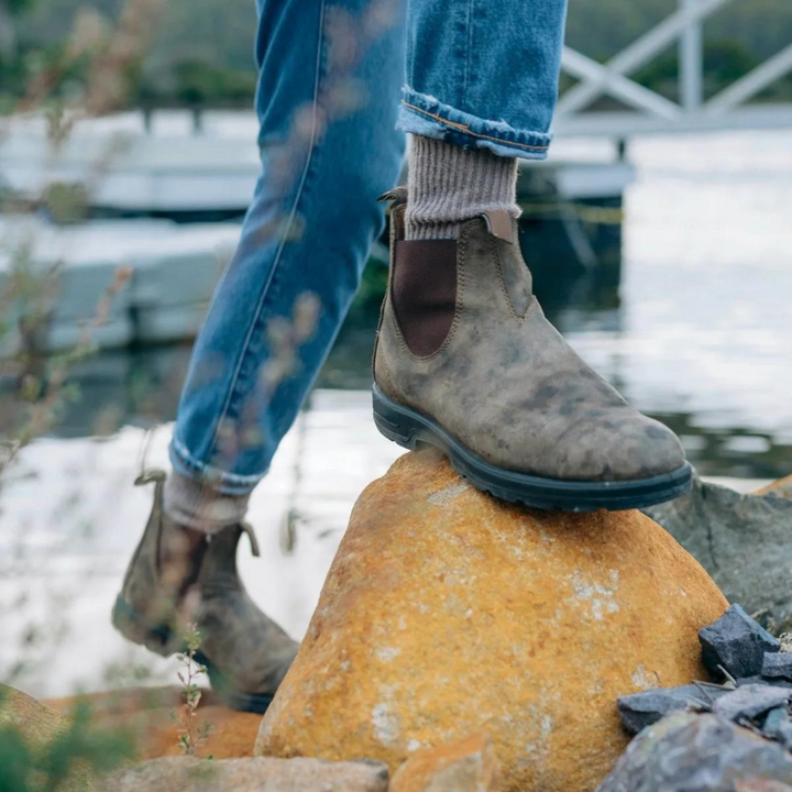 Warme en comfortabele Finn Chelsea winterlaarzen. Waterdichte unisex snowboots, ideaal voor koude winterdagen.